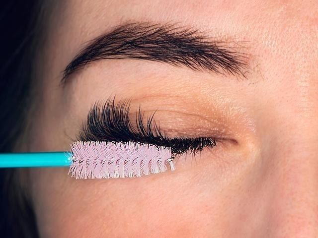 brow-lash-treatments-3-kireth-ai