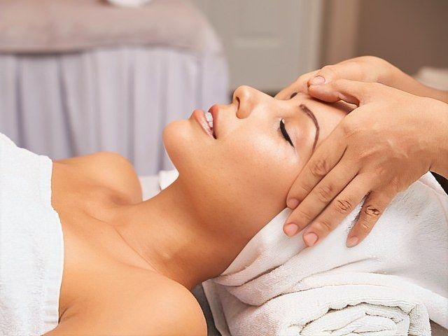 dermalux-led-light-therapy-6-kireth-ai