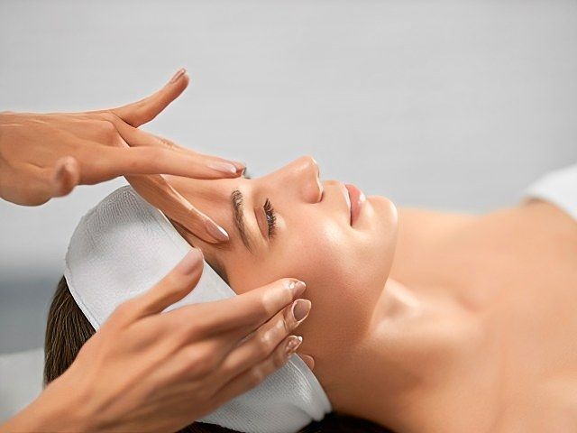 dermalux-led-light-therapy-8-kireth-ai